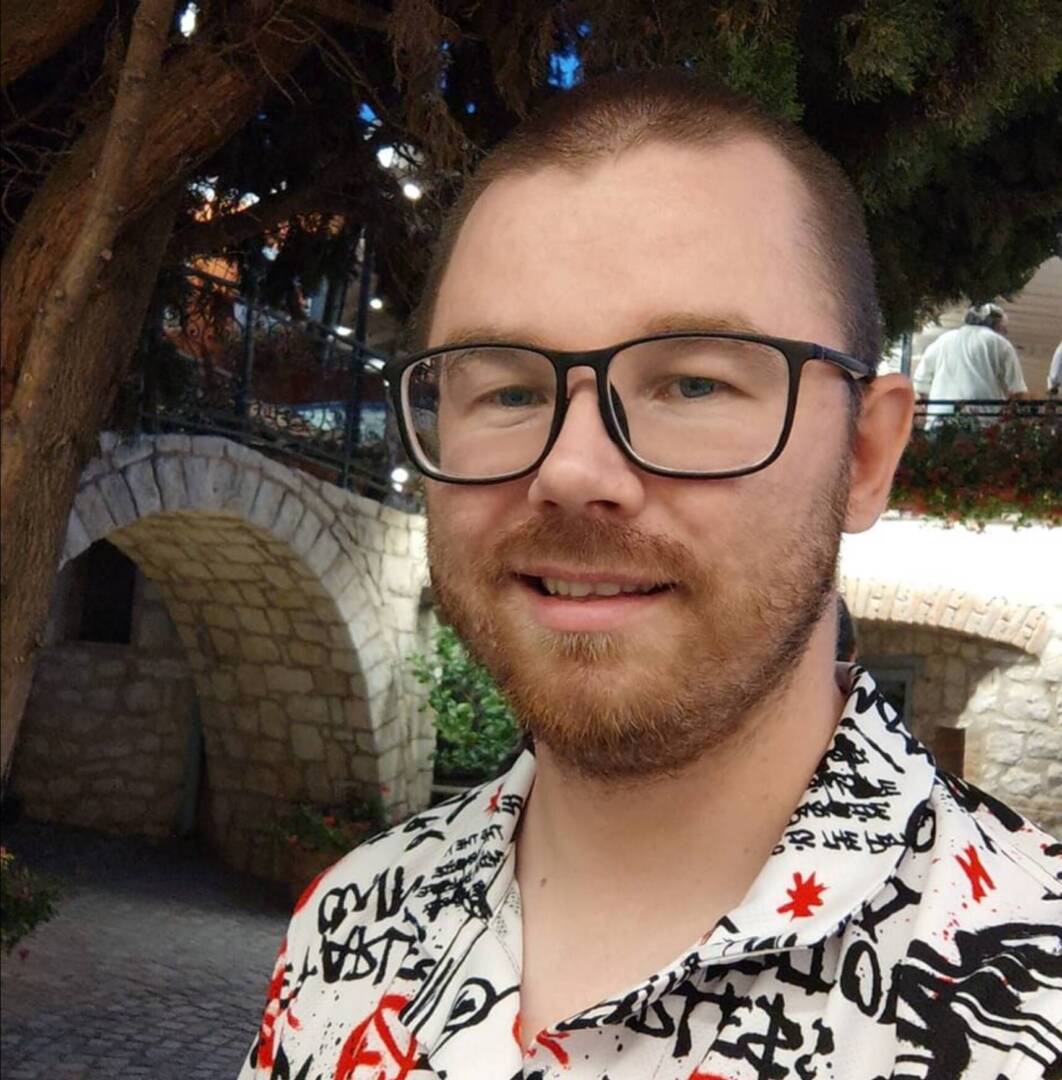 Screenshot 2025-09-27 at 18-21-32 (2) Facebook